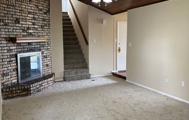 6512 N. Park 3/2/2 Keller ISD