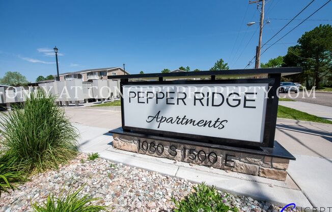 2 beds, 1 bath, 840 sqft, $1,099, Unit 77