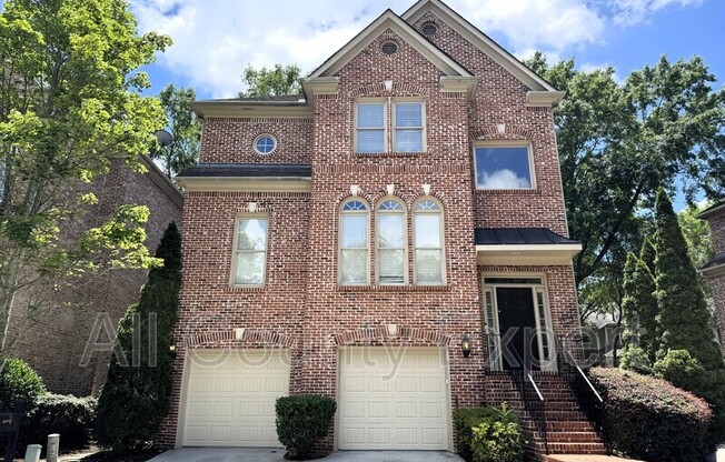 889 LENOX CT NE