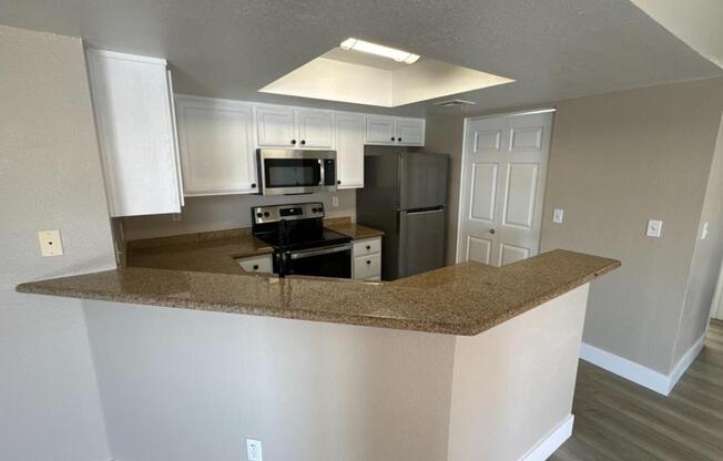 2 beds, 2 baths, 998 sqft, $1,600