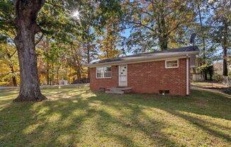 Cute House in East Asheville!