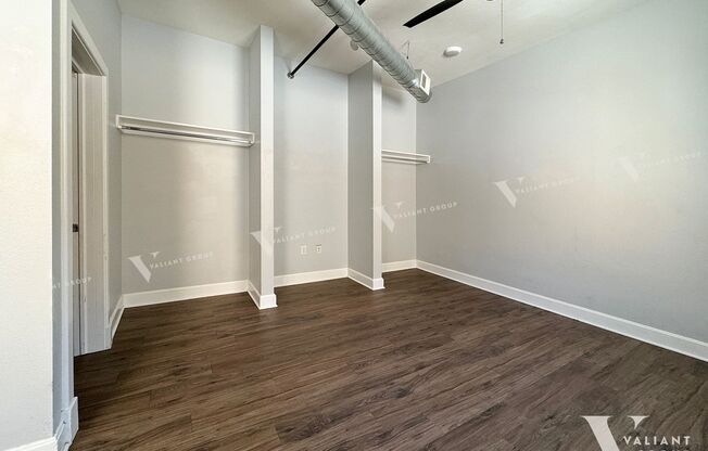 Studio, 1 bath, $850, Unit 207E