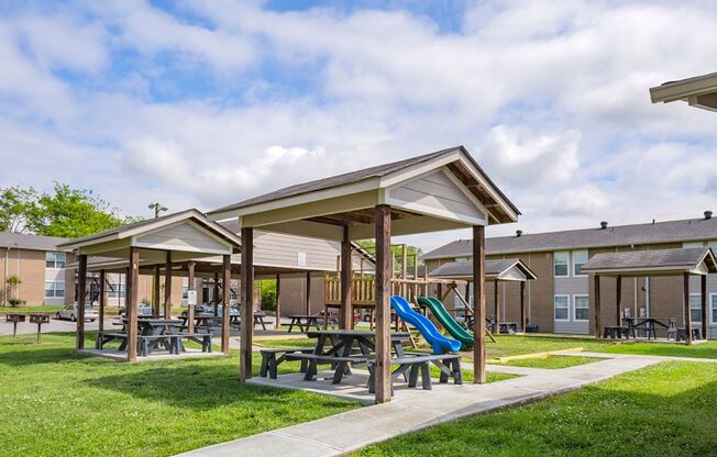 Maple Creek Apartments