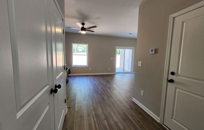 Brand NEW 3 Bedroom Townhome w/1 Car Garage