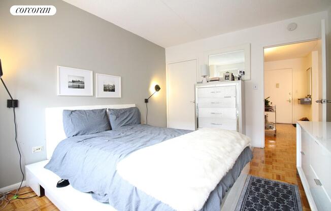 1 bed, 1 bath, $5,500, Unit 9E