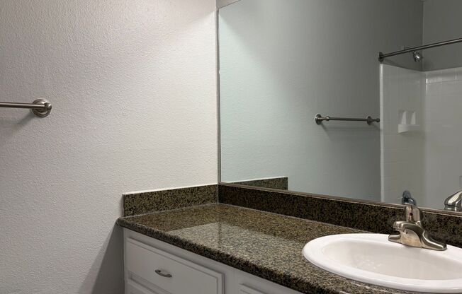 3 beds, 2 baths, 1,020 sqft, $3,640, Unit 801-08