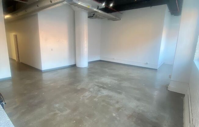 2 beds, 1 bath, 1,450 sqft, $1,295, Unit 035