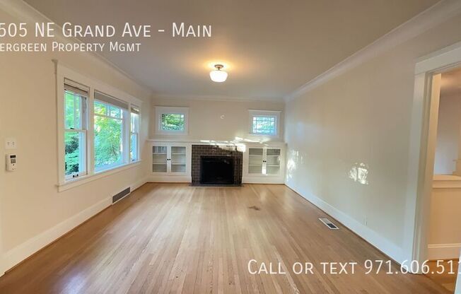 4505 NE GRAND AVE