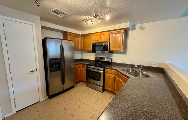 2 beds, 2 baths, $1,495, Unit # 136
