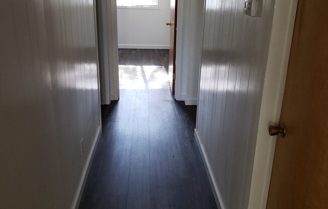 Spacious Duplex - 8 Minute Drive to Boise State University  - 3 bedroom 1 bathroom