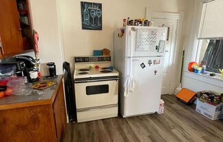 1 bed, 1 bath, $750, Unit 1512 Market St