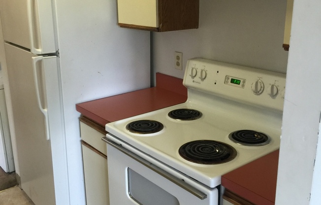 Spacious 3-bed 1.5 Bath in Excellent Neighborhood