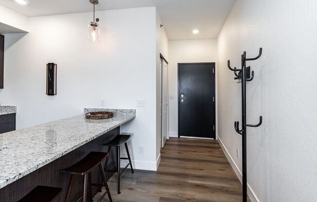 2 beds, 2 baths, 855 sqft, $1,795, Unit 5661 #203 Silverstone