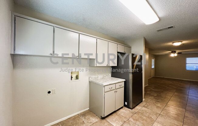 2 beds, 1 bath, $1,245