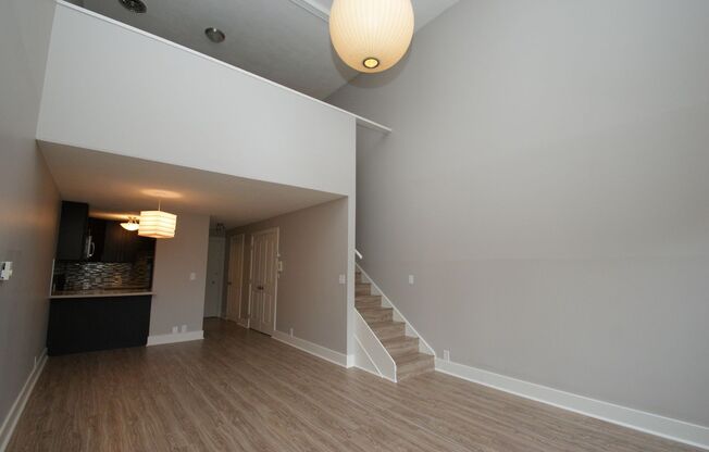 1 bed, 1.5 baths, 525 sqft, $1,750, Unit 203