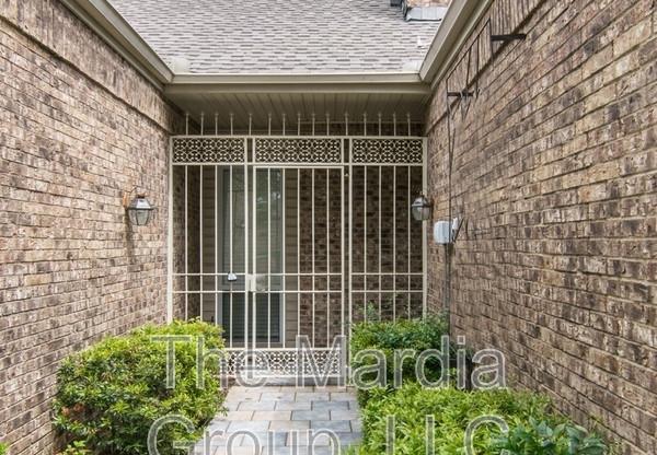 3215 SAN SEBASTIAN DR