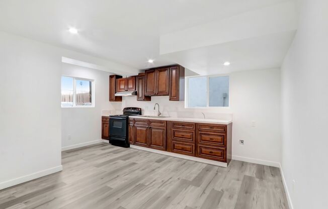 1 bed, 1 bath, 464 sqft, $1,495, Unit 34
