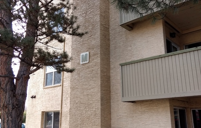 2 weeks FREE! Cozy 2B/1.5B Quiet Boulder Unit