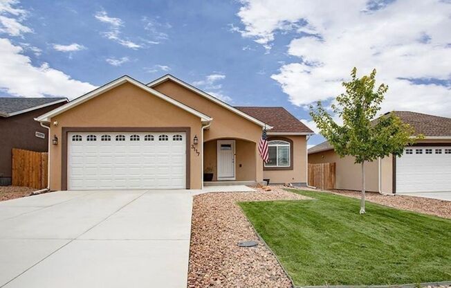 3 beds, 2 baths, $2,300
