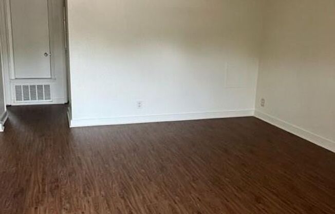 Convenient Fourplex Georgetown Living | 2 Bed, 1 Bath with Private Balcony
