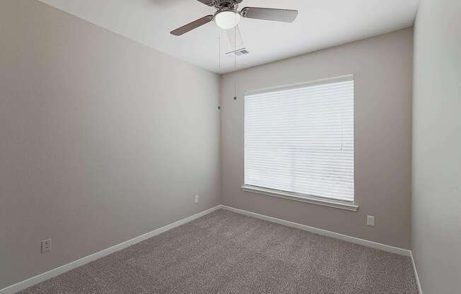 3 beds, 2 baths, 1,299 sqft, $1,656