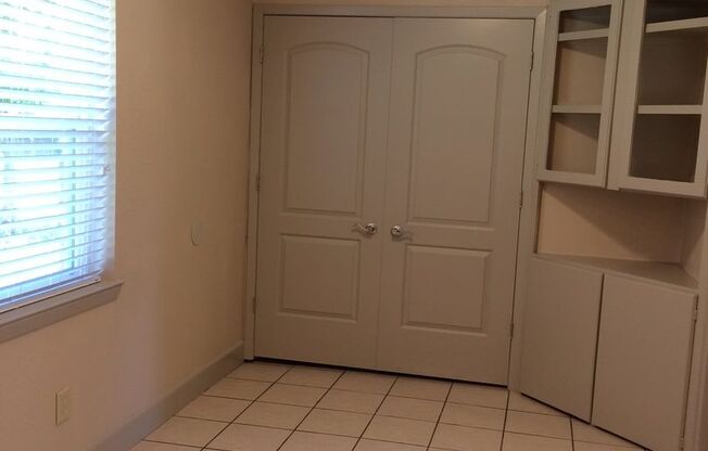 Move in Ready 3/2 Home in Frisco!