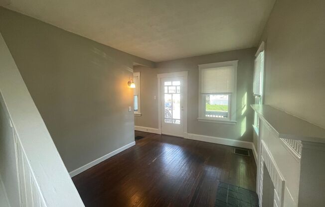 5347 Hunter Ave 2BR/1BA (Norwood)