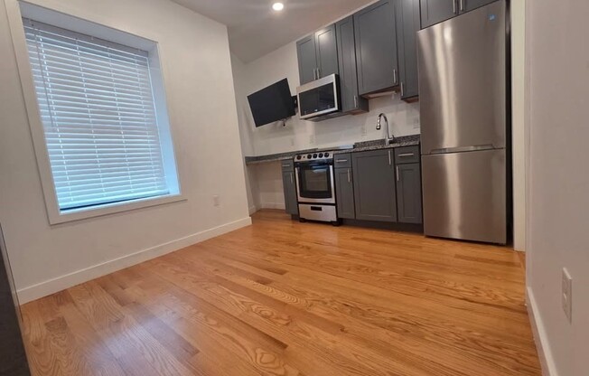 Studio, 1 bath, $1,595, Unit 204