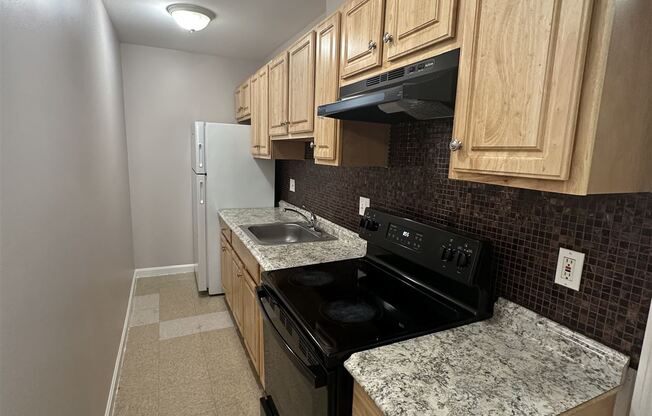 295 Spruce St Apt 3