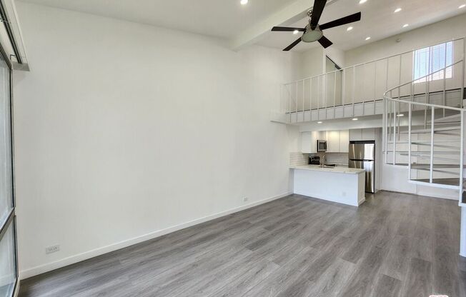 2 beds, 1 bath, 836 sqft, $3,700, Unit 555