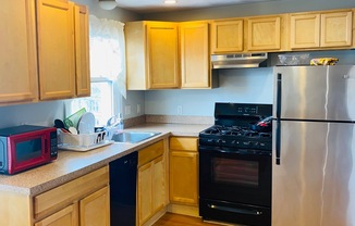 1 bed, 1 bath, 600 sqft, $2,395, Unit 2