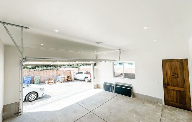 9637 Corbin Ave