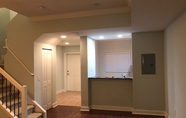 2 beds, 2.5 baths, $1,495