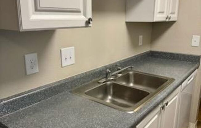 SUNDANCER APARTMENTS