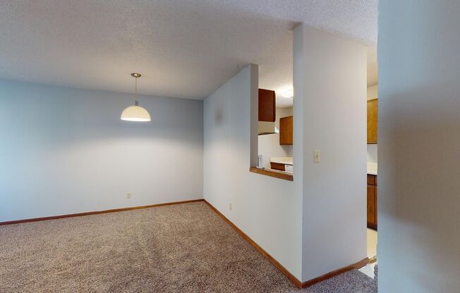 1 bed, 1 bath, $775, Unit 5