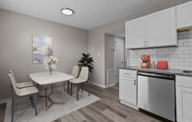 2 beds, 1.5 baths, 960 sqft, $1,197, Unit 505 D