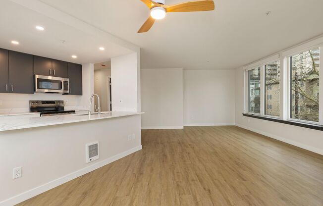 2 beds, 2 baths, 886 sqft, $3,545, Unit 401