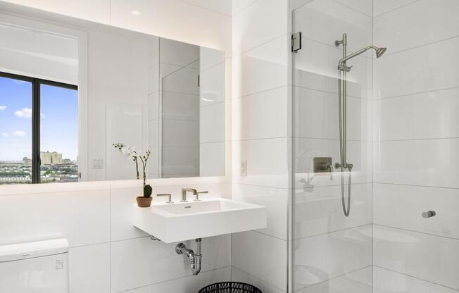 2 beds, 2 baths, $6,008, Unit PH3C