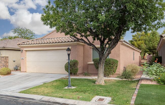Single-Story Golf Course Home in Gated Community