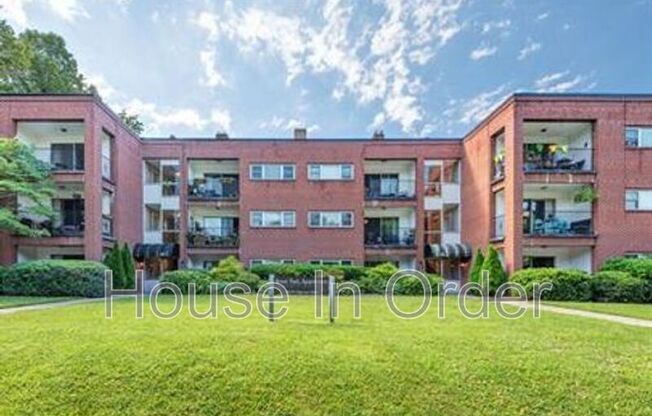 30 EDGEMONT RD