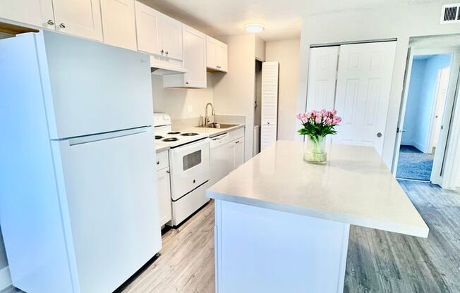 1 bed, 1 bath, 680 sqft, $1,535, Unit 82A