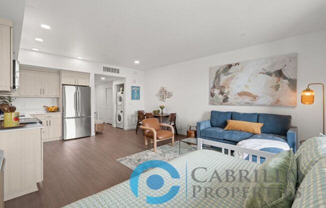 Studio, 1 bath, 574 sqft, $2,295, Unit 404
