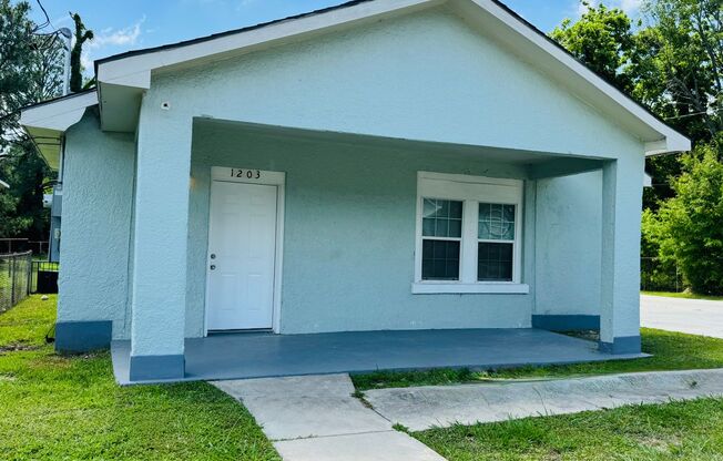 1203 N 44th Street (4 Bed/2 Bath)