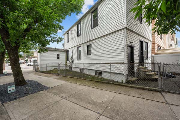 144 19 111 AVE