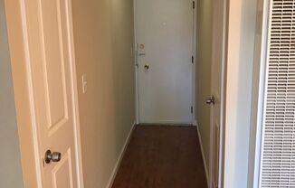 1 bed, 1 bath, $1,700, Unit 5