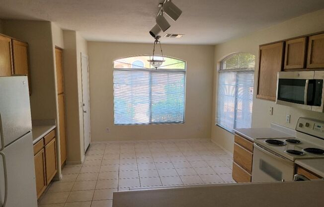 3 beds, 2 baths, $1,725