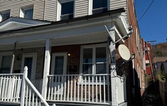 THREE BEDROOM End of ROW near Casino and Lehigh University