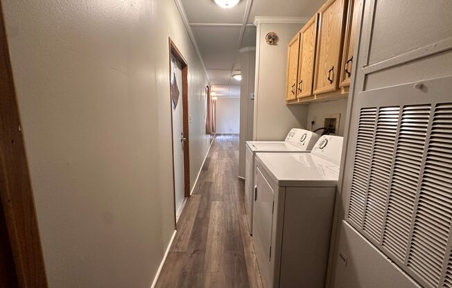 2 beds, 2 baths, $900