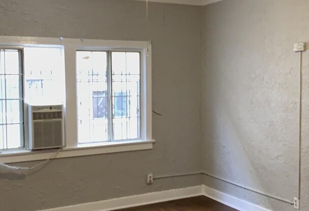 Studio, 1 bath, 395 sqft, $1,600, Unit 102