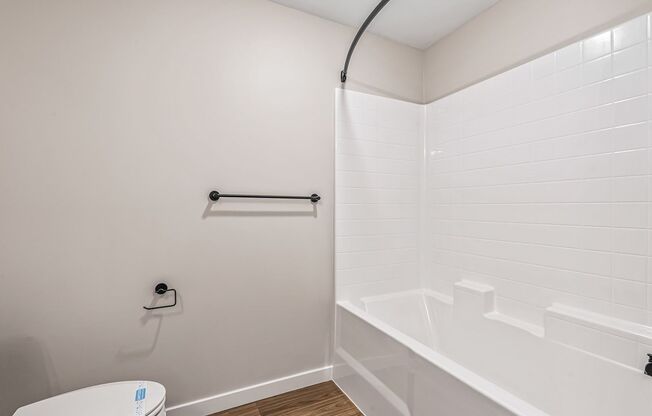 3 beds, 2 baths, 1,281 sqft, $2,199, Unit 1-310